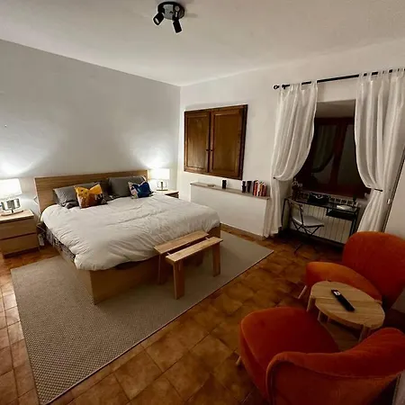 Lovely 2 Bedroom In Historic Center Apartment San Gimignano