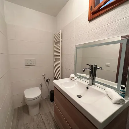 Lovely 2 Bedroom In Historic Center Apartment San Gimignano