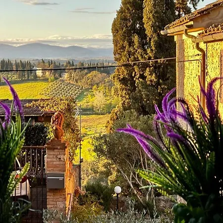 Apartment Lovely 2 Bedroom In Historic Center San Gimignano